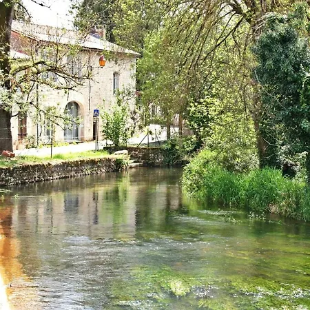 Bonabri - D'hotes Bed and breakfast Chazelles (Charente)